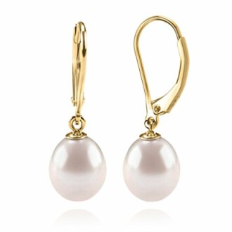 Pavoi's Freshwater Pearl Earrings